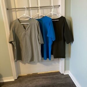 3 cotton T-shirts